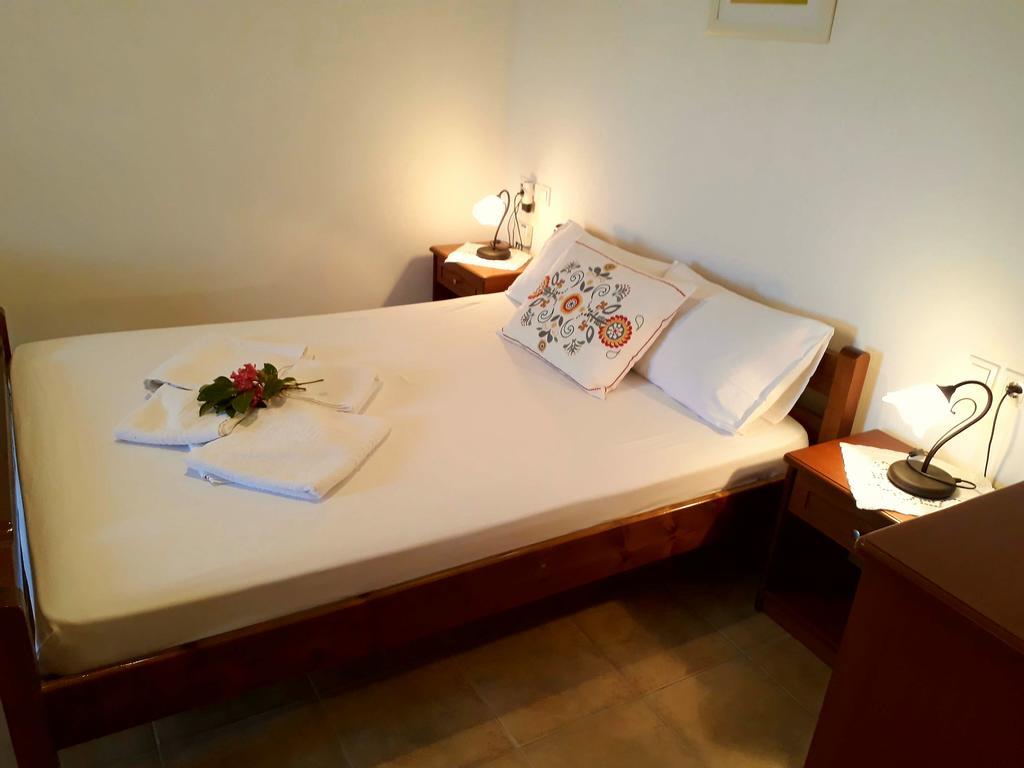 Giannikas Apartments Livadi  Room photo